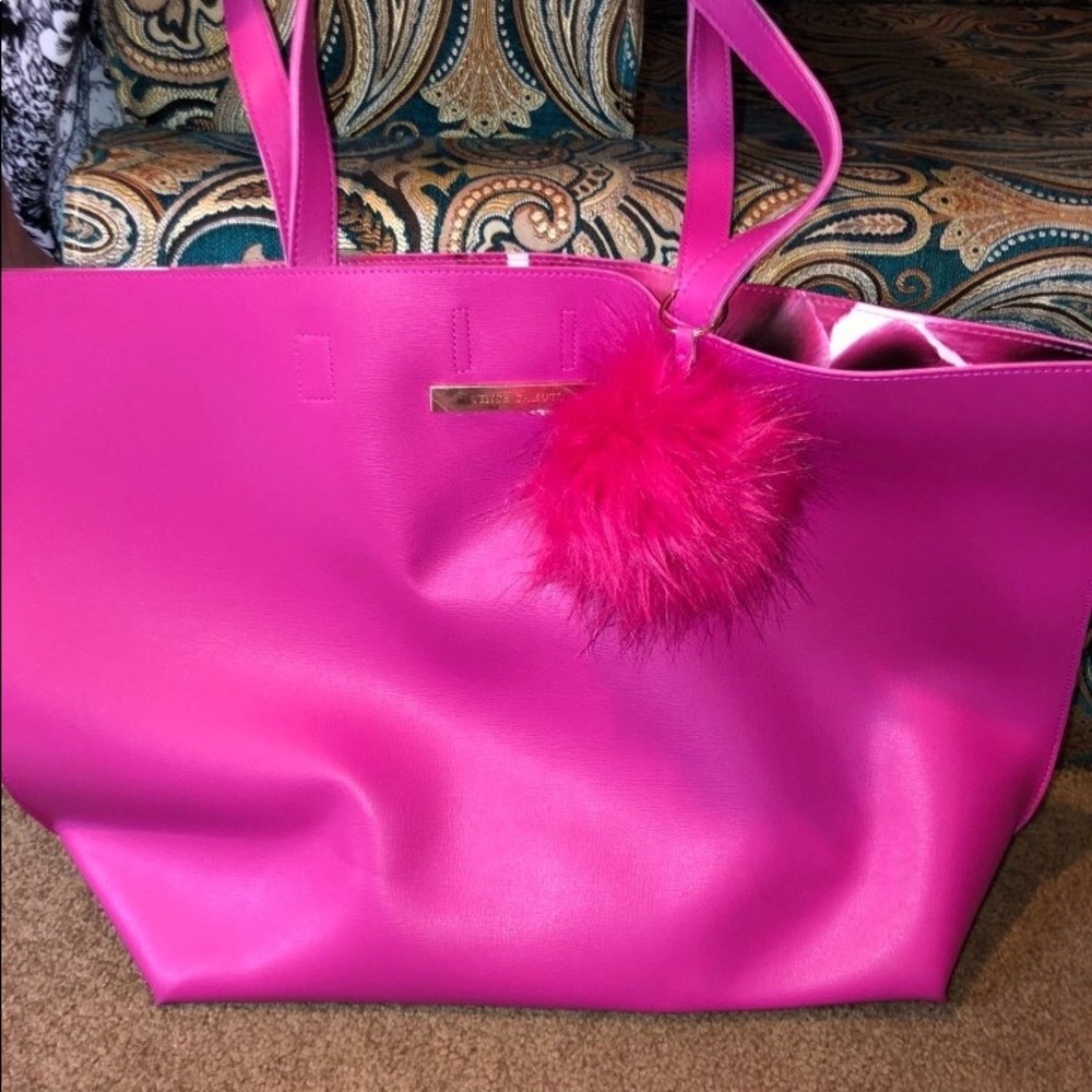 Vince Camuto Tote FOR WOMEN OR GIRLS!